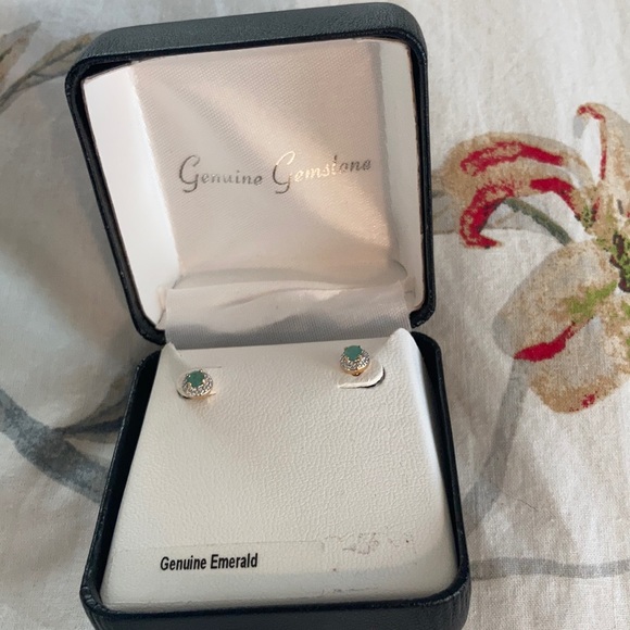 emearld earrings Jewelry - Emerald earrings